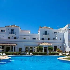 https://hotel-dona-lola-zahara.es-andalucia.com