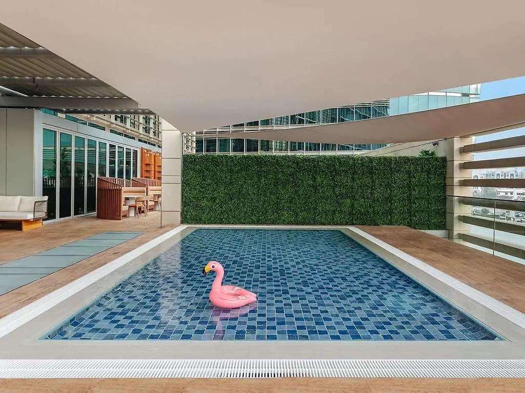 Novotel Abu Dhabi Al Bustan 4*,